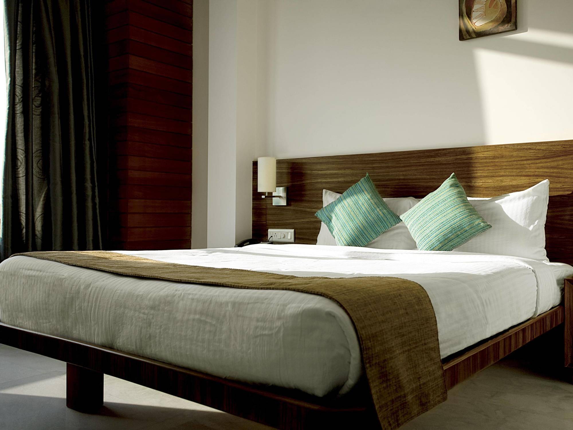 Hotel Jewel Of Chembur Mumbai Exteriör bild